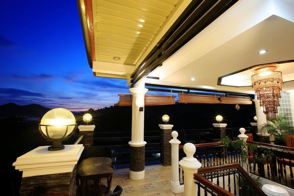 Bed and Breakfast Coron Bancuang Mansion Экстерьер фото
